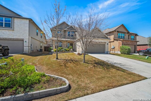 Image 3 of 30 For 924 Highland Vista