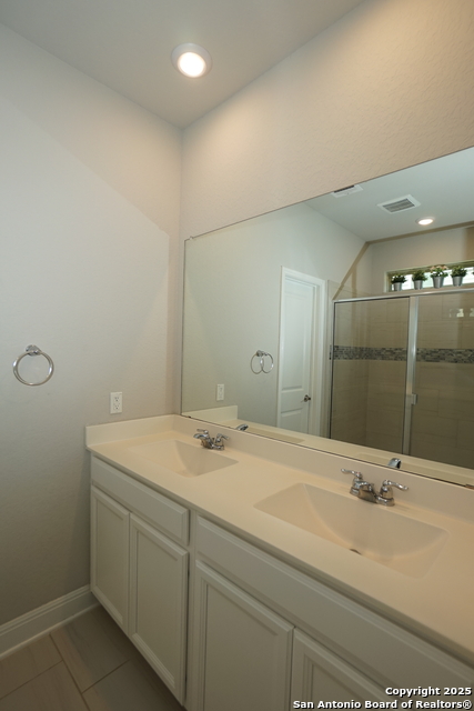 Image 14 of 38 For 2346 Greystone Landing