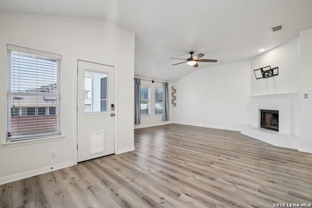 Image 10 of 42 For 450 Turnberry