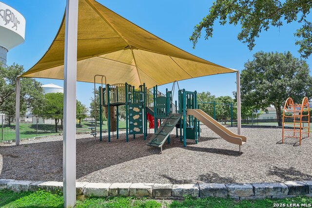 Image 39 of 42 For 450 Turnberry