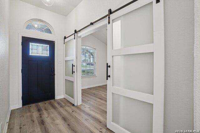 Image 5 of 42 For 450 Turnberry