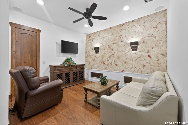 Image 22 of 77 For 134 Bandit Beach