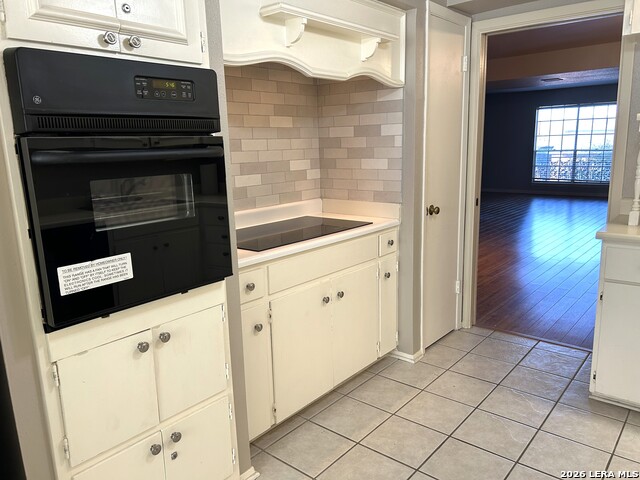 Image 11 of 47 For 7500 Callaghan  350