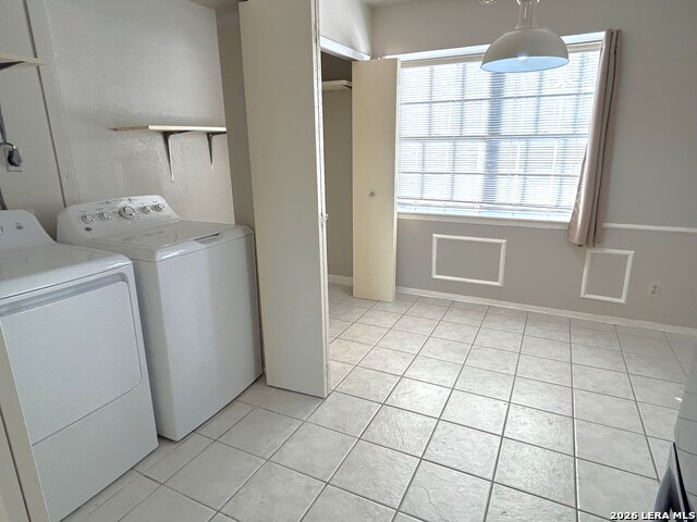 Image 14 of 47 For 7500 Callaghan  350