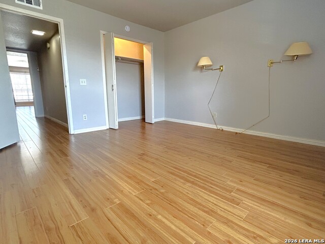 Image 31 of 47 For 7500 Callaghan  350