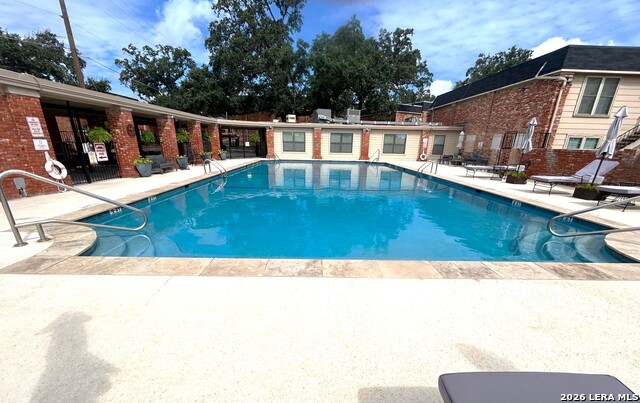 Image 43 of 47 For 7500 Callaghan  350