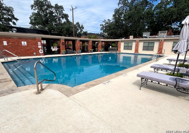 Image 44 of 47 For 7500 Callaghan  350