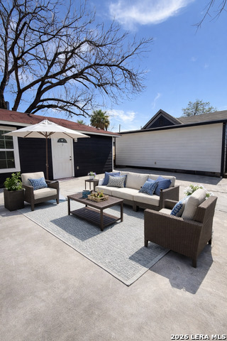 Image 2 of 8 For 1139 Morales