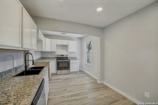 Image 11 of 28 For 3646 Poplar St. W