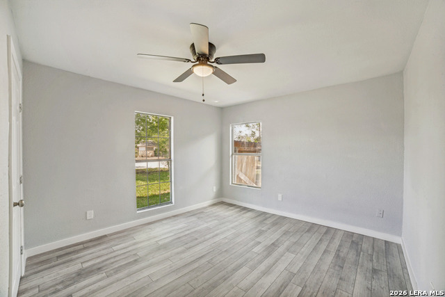 Image 15 of 28 For 3646 Poplar St. W