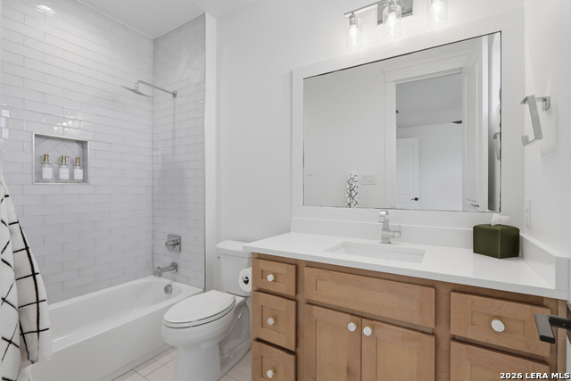 Image 34 of 47 For 10406 Kendall Cyn