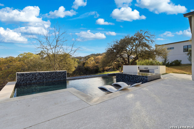 Image 40 of 47 For 10406 Kendall Cyn