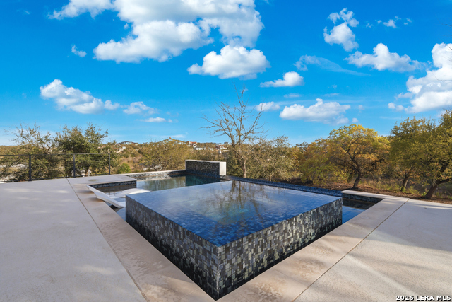 Image 41 of 47 For 10406 Kendall Cyn