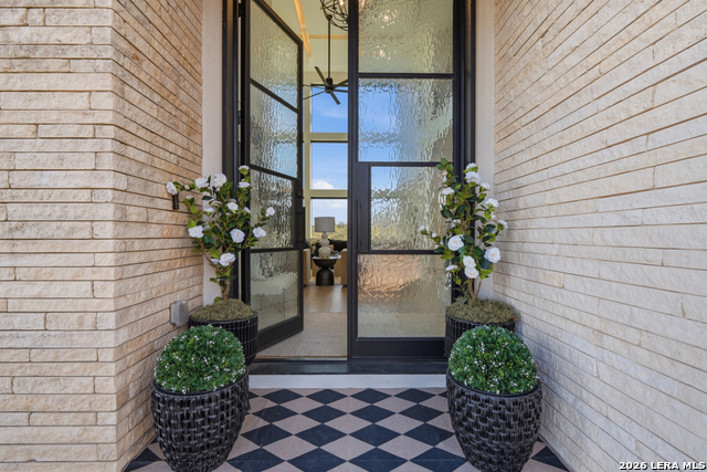 Image 6 of 47 For 10406 Kendall Cyn