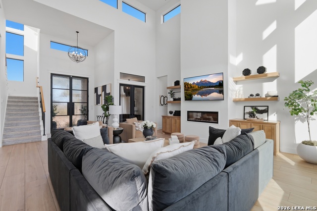 Image 8 of 47 For 10406 Kendall Cyn