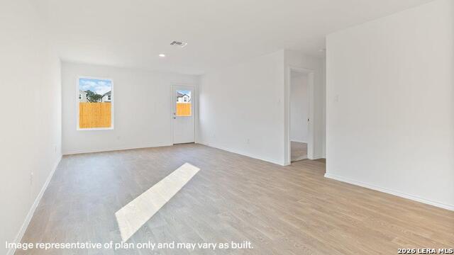 Image 5 of 37 For 16044 Mahogany Way