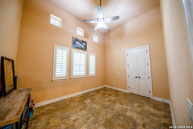 Image 11 of 17 For 22331 Viajes