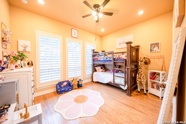 Image 9 of 17 For 22331 Viajes