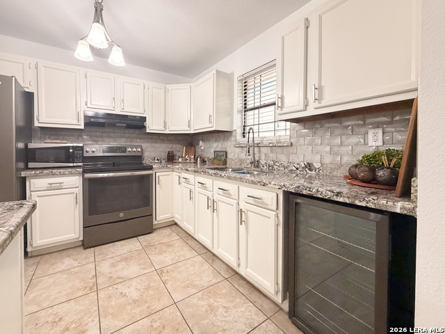 Listing photo id 9 for 2259 Willow Trail