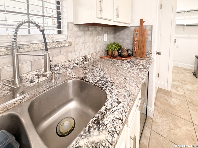 Listing photo id 10 for 2259 Willow Trail