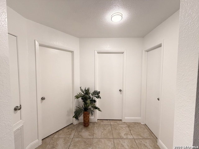 Listing photo id 15 for 2259 Willow Trail