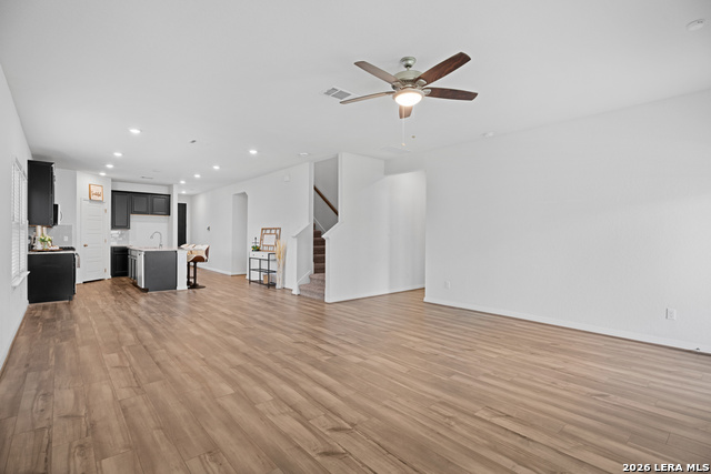 Image 8 of 31 For 12811 Azan Height