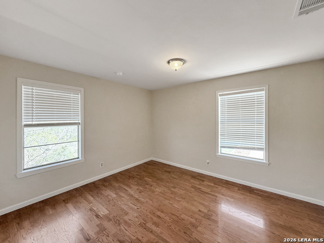 Image 20 of 48 For 231 Vip  