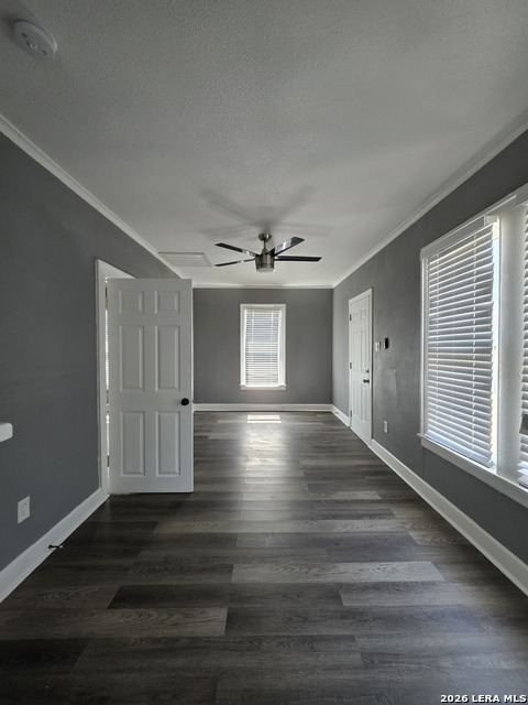 Image 12 of 16 For 930 Grayson E 2