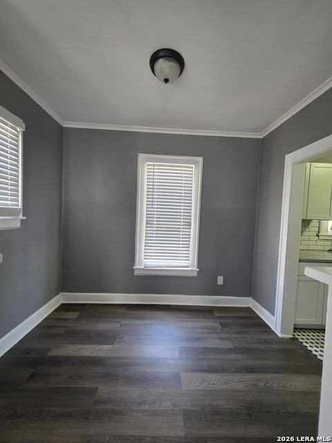 Image 4 of 16 For 930 Grayson E 2