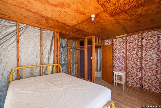 Image 17 of 31 For 4988 Loop 1604 E S