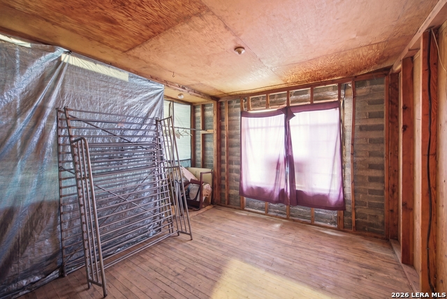 Image 22 of 31 For 4988 Loop 1604 E S