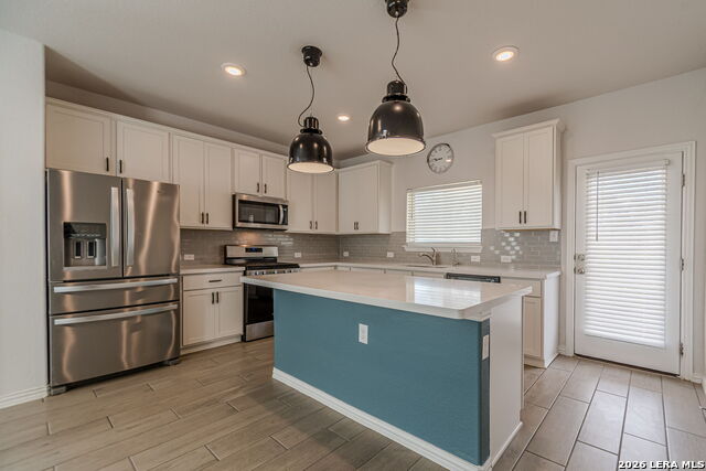 Image 22 of 30 For 2063 Cowan  