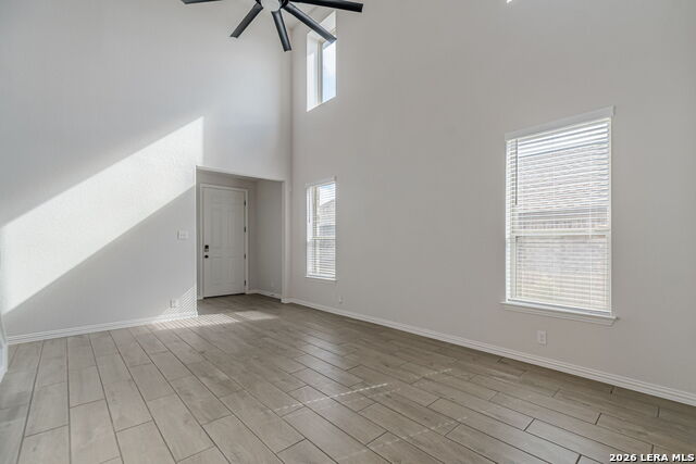 Image 26 of 30 For 2063 Cowan  