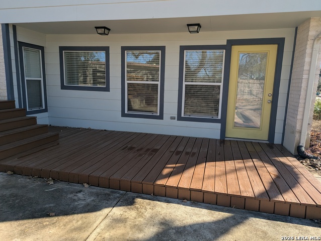 Image 18 of 23 For 101 Aribe Dr.  1