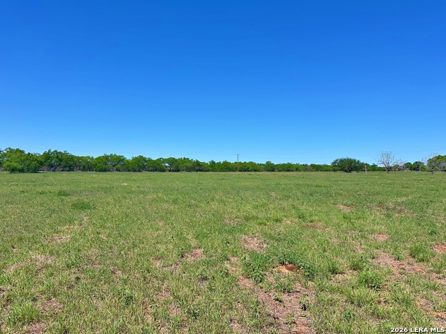 Listing photo id 17 for 3265 Highway 97