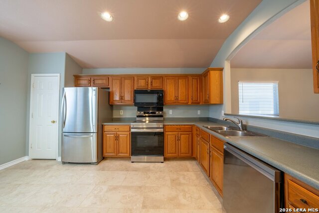 Image 11 of 28 For 1435 Bluff Forest