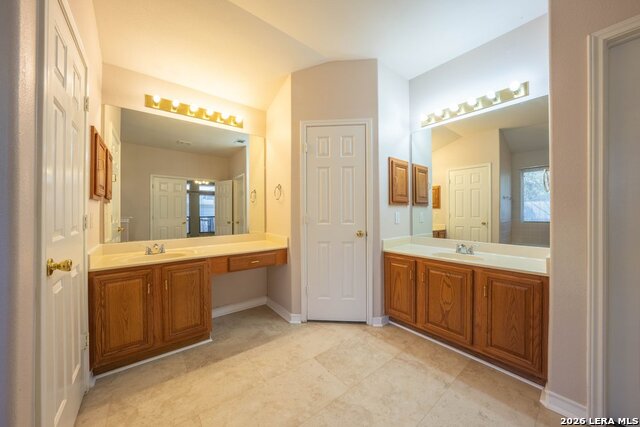 Image 17 of 28 For 1435 Bluff Forest