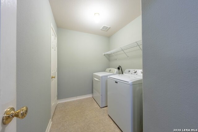 Image 23 of 28 For 1435 Bluff Forest