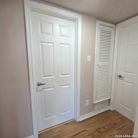 Image 23 of 31 For 226 Antrim  