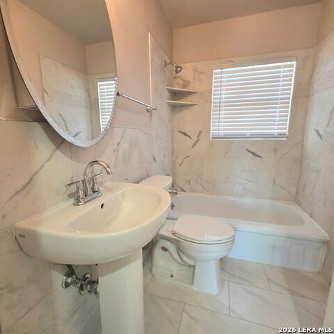 Image 24 of 31 For 226 Antrim  