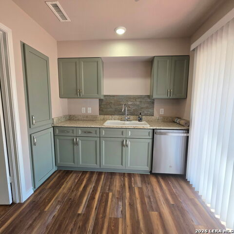 Image 7 of 31 For 226 Antrim  