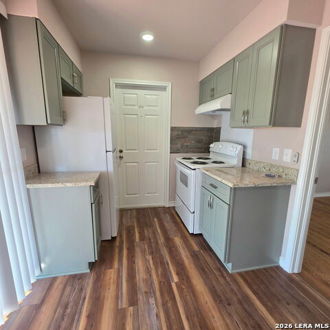 Image 8 of 31 For 226 Antrim  