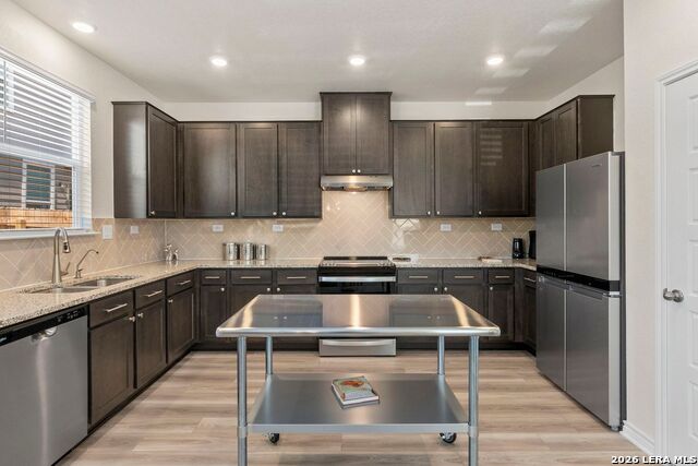 Image 11 of 33 For 14839 Vance Jackson  Unit 1101