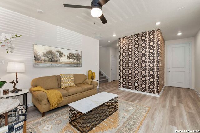 Image 6 of 33 For 14839 Vance Jackson  Unit 1101