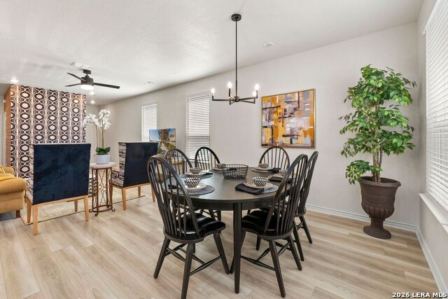 Image 9 of 33 For 14839 Vance Jackson  Unit 1101