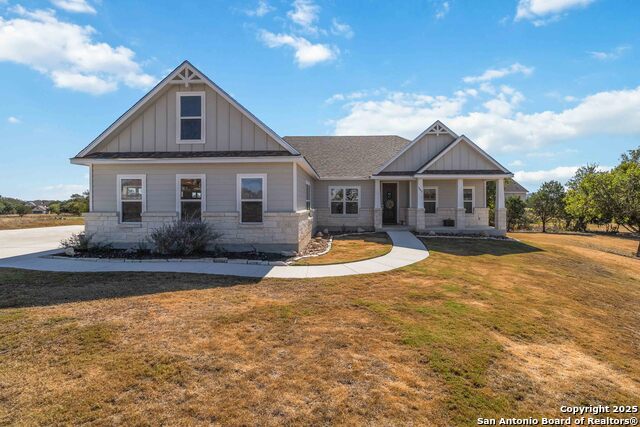 Details for 342 Wood View, Bandera, TX 78003