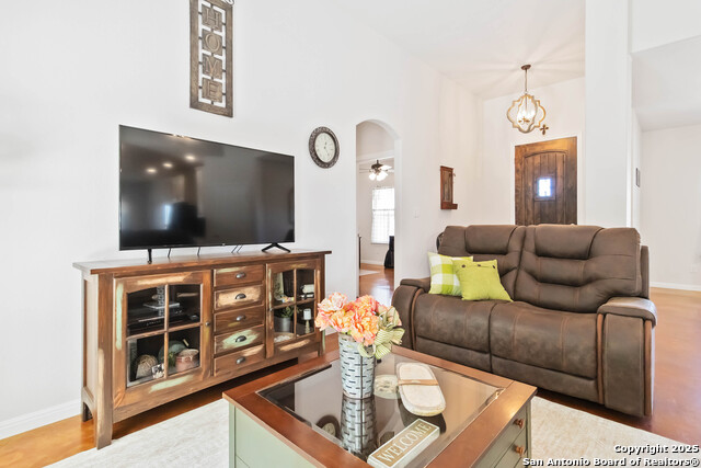 Image 8 of 45 For 342 Wood View