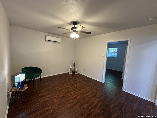 Image 3 of 21 For 1619 Nolan  B