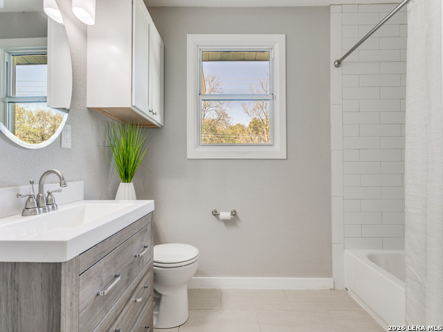 Image 22 of 24 For 611 Greenwich Blvd