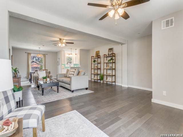 Image 3 of 24 For 611 Greenwich Blvd